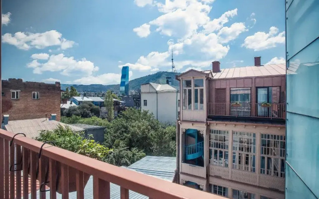 Heritage Hotel and Suites (by Travel Agency)