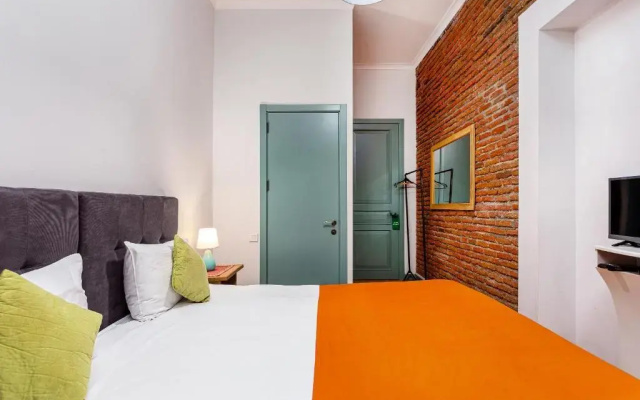 Guest rooms · Tbilisi — photo 16