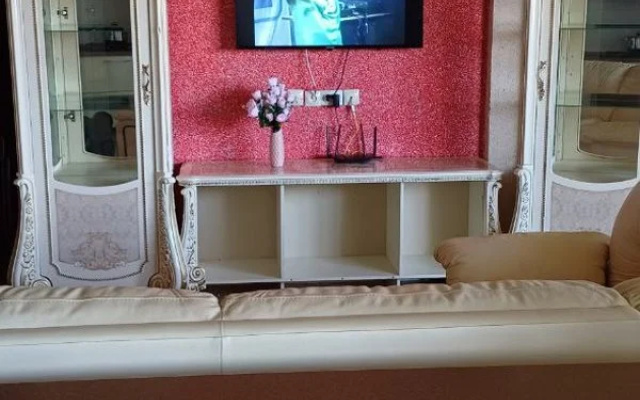 Апартаменты  Rich House на улице Новосёлов 8