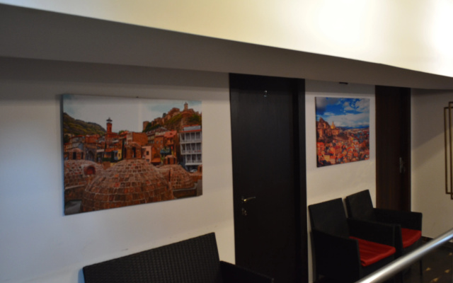 Guest rooms · Tbilisi — photo 9