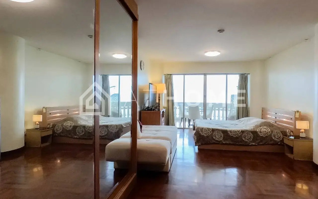 Апартаменты Sky Beach Condominium