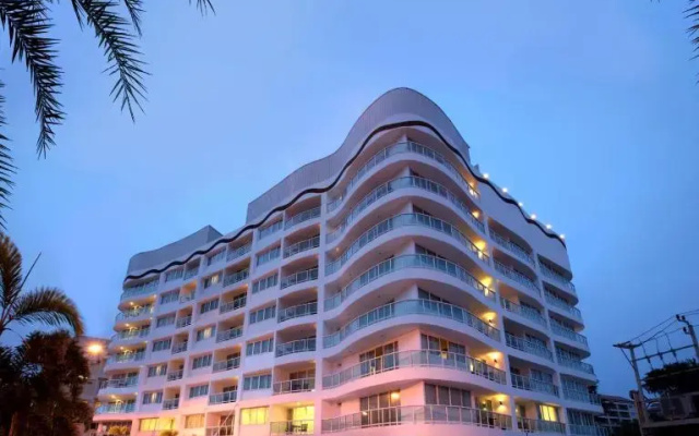 Отель Nova Suites Pattaya by Compass Hospitality