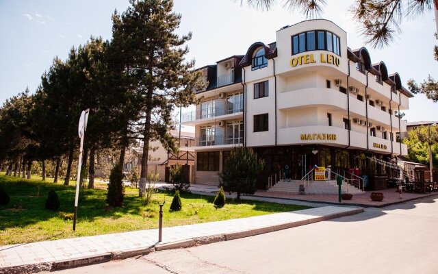 Гостиница Гостевой дом "Otel Leto" в Анапе отзывы, цены и фото номеров - забронировать гостиницу Гостевой дом "Otel Leto" онлайн Анапа вид на фасад
