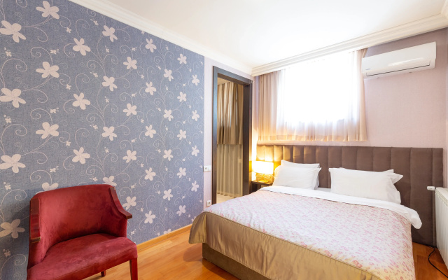 Guest rooms · Tbilisi — photo 23