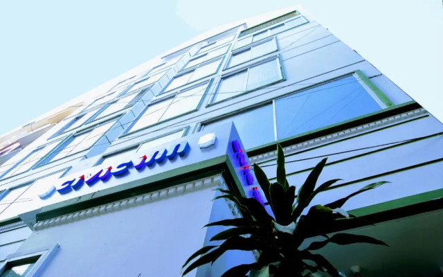 Отель Civic Inn