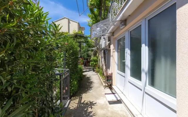 Studio apartment Oleander