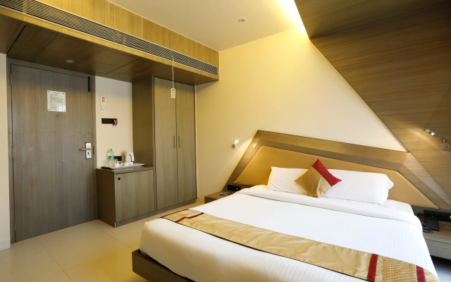 Отель Dragonfly - The Art Hotel