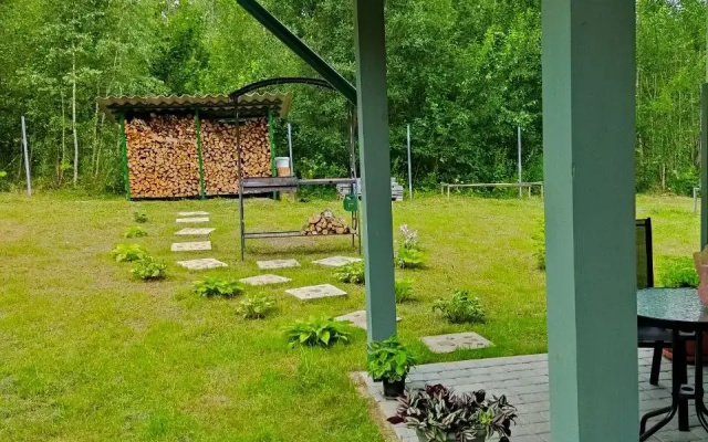 Частный дом Уютный возле леса в 7 км от Гродно