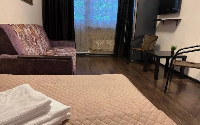 Квартира на Зварыгина 20