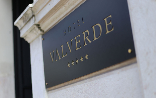Отель Valverde Lisboa Hotel & Garden