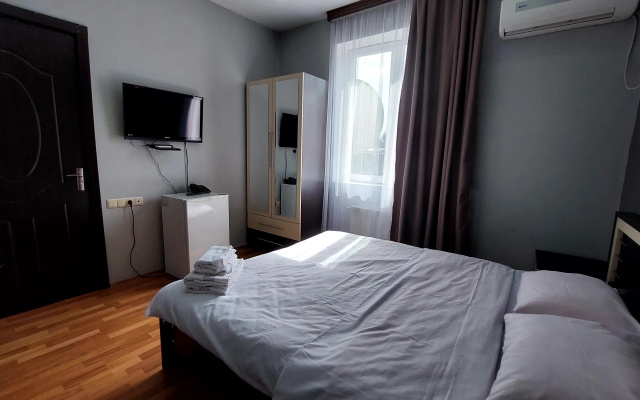 Guest rooms · Kutaisi — photo 10