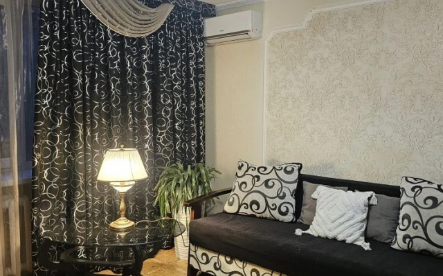 Квартира на Крымских партизан 4