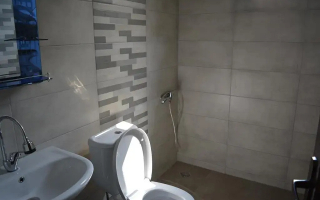 Bathroom · Batumi — photo 11