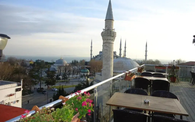 Lapis Inn Hotel Old City
