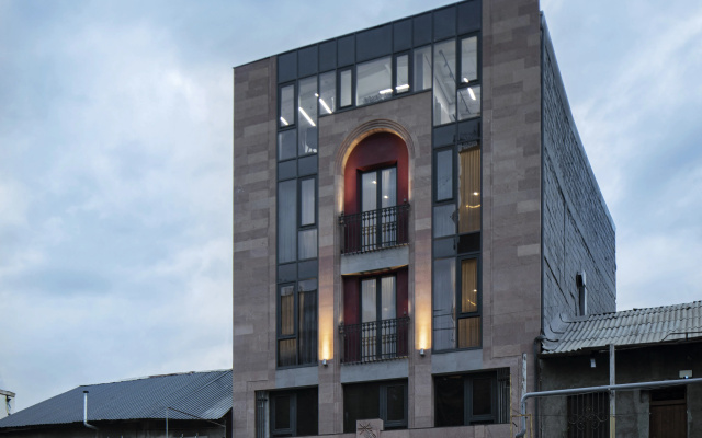 Отель Area Hotel Yerevan