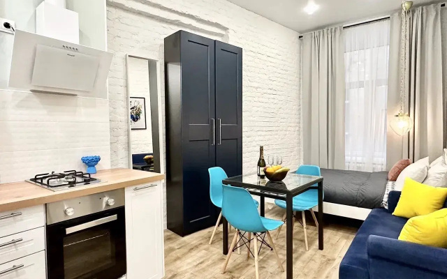Квартира студия SpbStay в центре на Рубинштейна 25