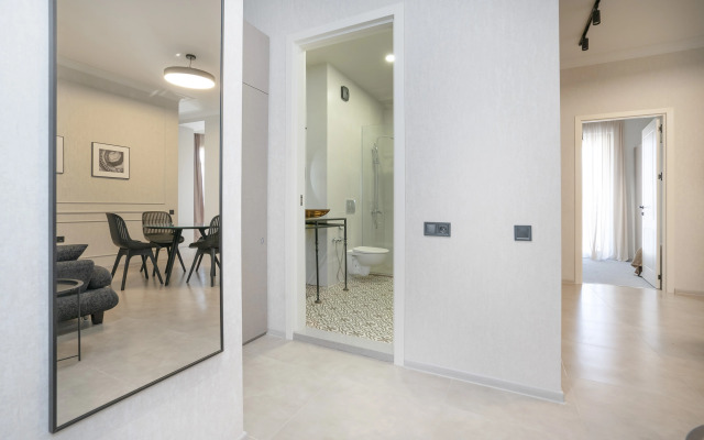 Superior Apartment with balcony and with view · Best Tbilisi Hotel — photo 2