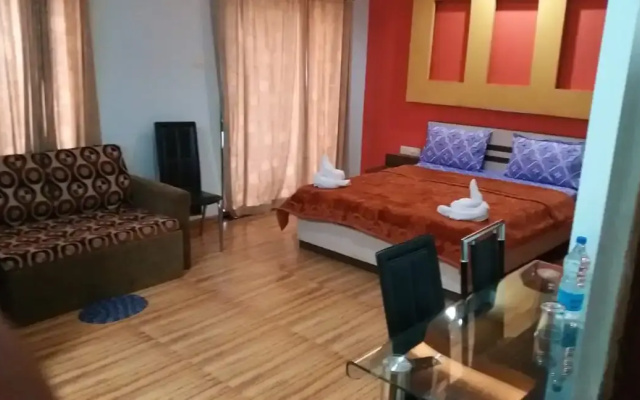 Отель Lonavala Holiday Homes