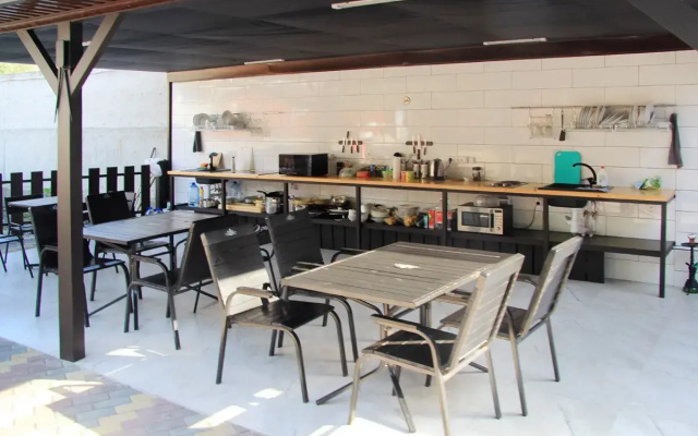Отель Пик сезона