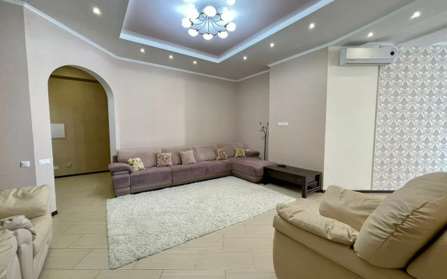 V Gelendzhike Apartments