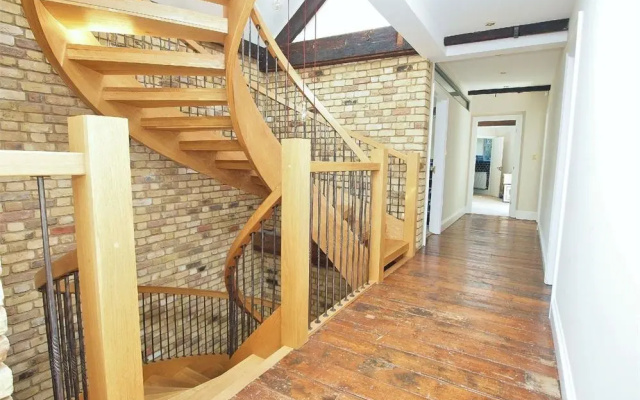 Гостевой Дом Status House London