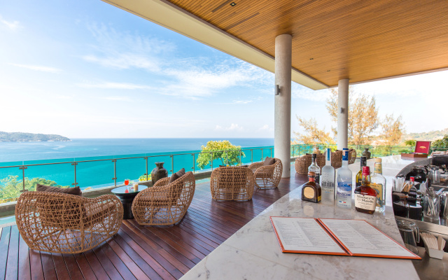 Отель Wyndham Grand Phuket Kalim Bay