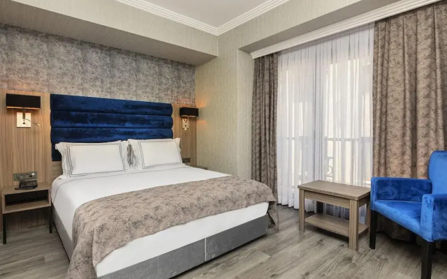 Demiray Hotel