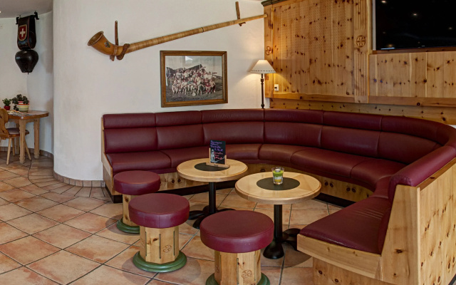 Отель Alpe Fleurie Hotel & Residence