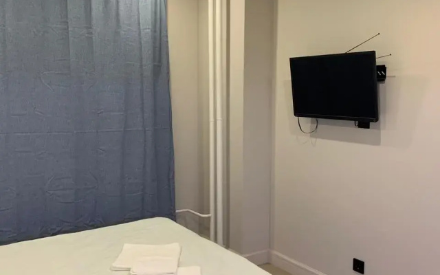 Апартаменты 2 Weekend Place Hotel Вернадского