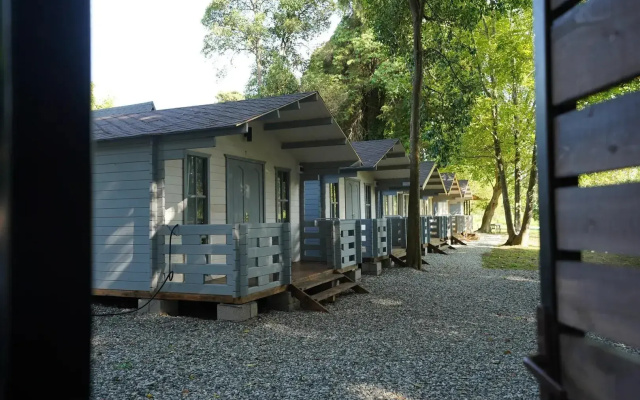 Мини-отель "БроНау Forest House"