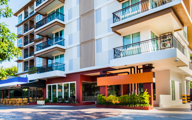 Апартаменты Peaceful at Saiyuan Buri Phuket вид на фасад