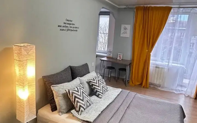 Апартаменты J&N Apartments Трёхместная студия с балконом в центре города Московский 16