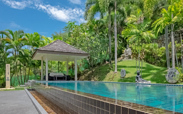 Luxurious ocean view villa with Private Pool and Jacuzzi Villa