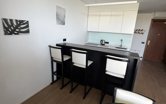 Sea Breeze White Villas