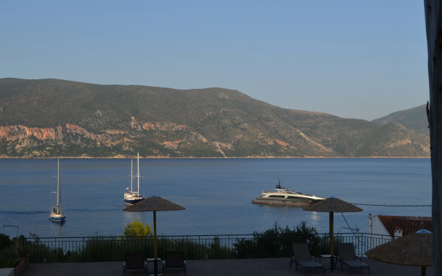 Апартаменты Martini Waterfront Suites