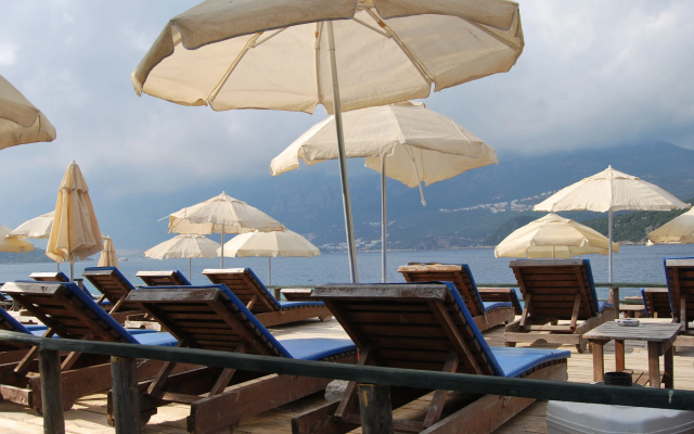 Бунгало Nuri's Beach