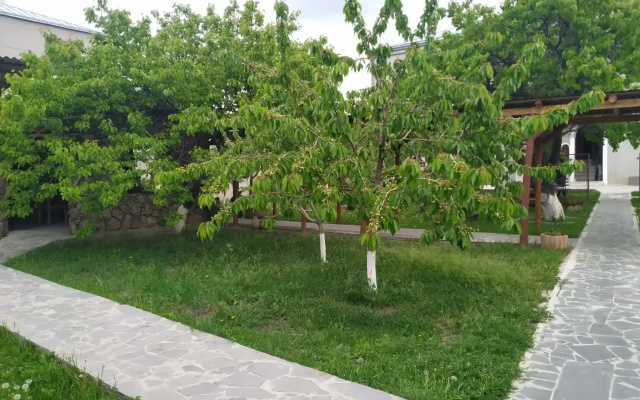 Отель Alpina Yerevan