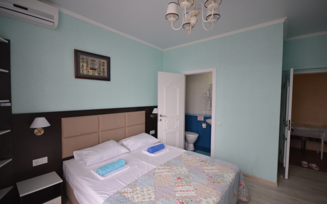 V Tsentre Gelendzhika Guest House