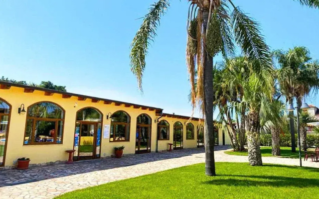 Отель Oasi Del Cilento