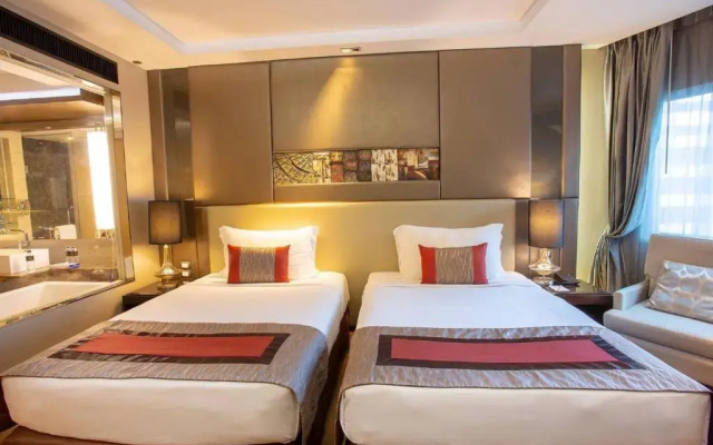 Отель Graceland Bangkok Hotel