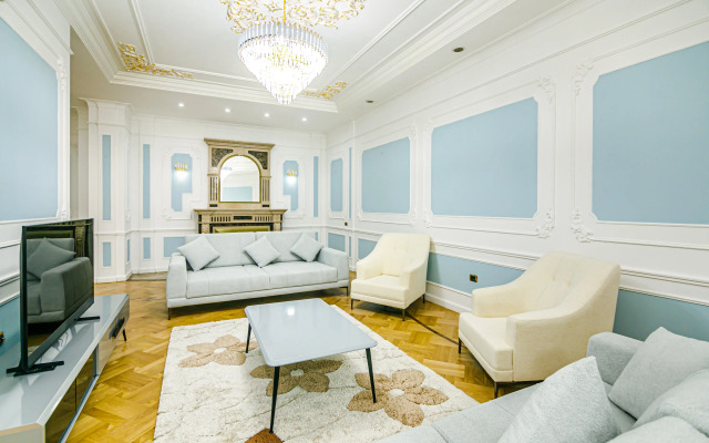 Апартаменты Luxury 7 Bedroom in Nizami street