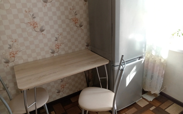 Квартира на Тренёва 25а