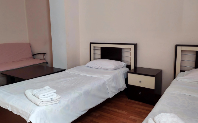 Guest rooms · Kutaisi — photo 46