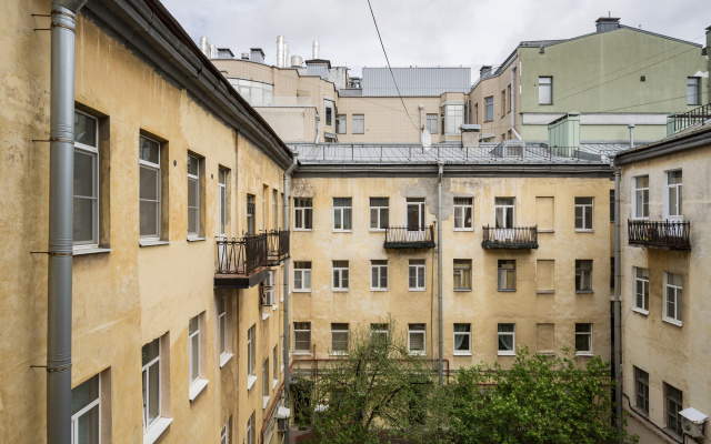 Квартира Трёхкомнатная с изолированными комнатами и балконом
