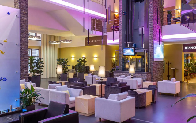 Отель Golden Tulip