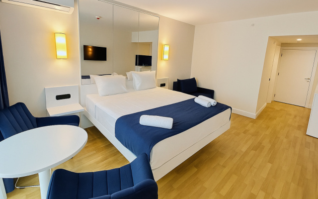 Guest rooms · Batumi — photo 10