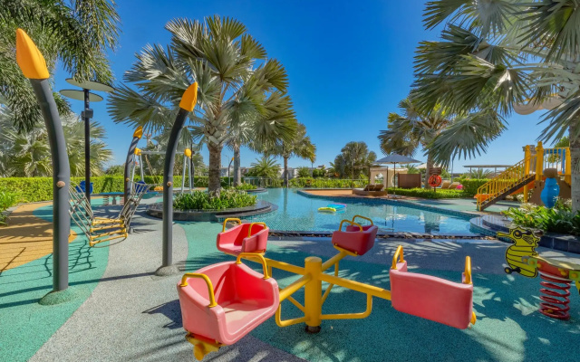 Курортный Отель Wyndham Grand KN Paradise Cam Ranh