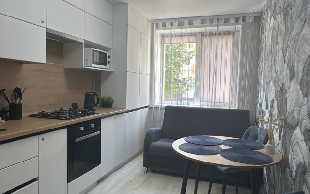 Квартира с дизайнерским ремонтом Shumiloff Apartments