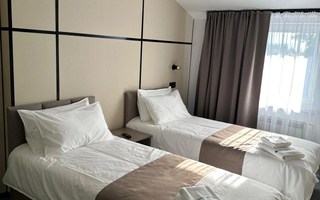 Отель Set Sail Hotel