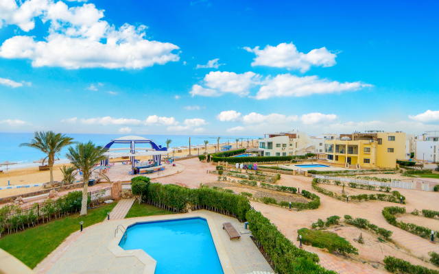 Отель Golden Beach Resort - Ras Sudr
